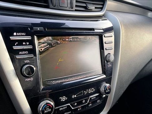 Used 2021 Nissan Murano S image 11