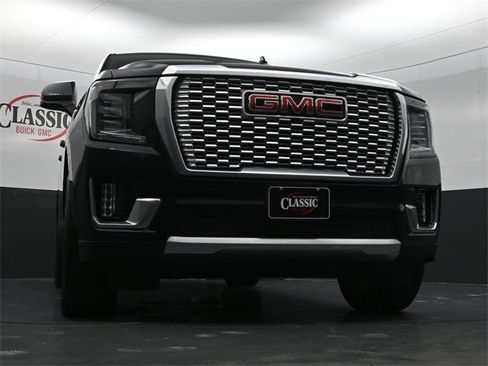 Used 2023 GMC Yukon Denali image 27