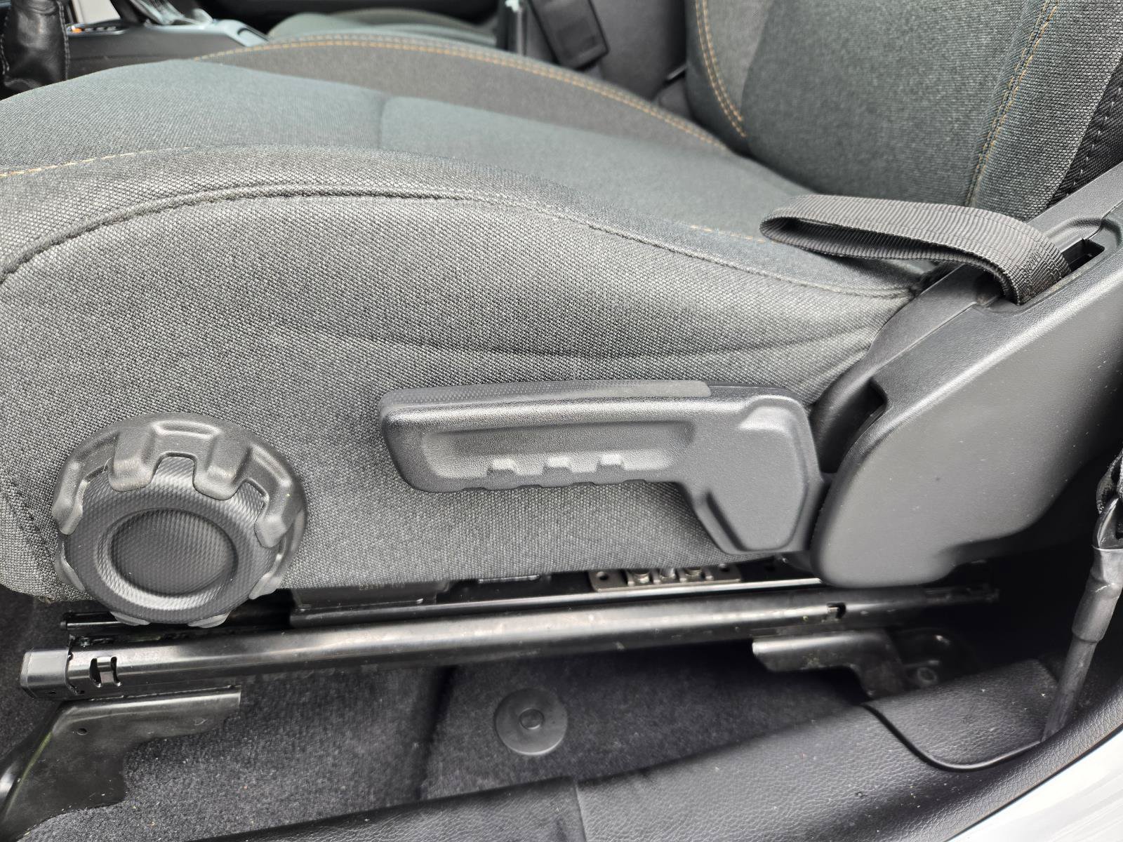 Used 2024 Jeep Wrangler Unlimited AWD/4WD image 27