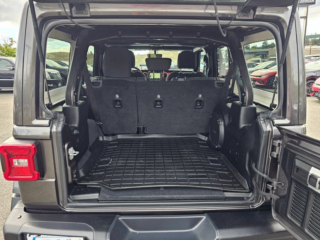 Used 2018 Jeep Wrangler Unlimited Rubicon AWD/4WD image 23
