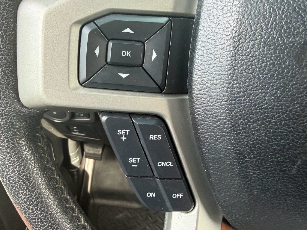 Used 2015 Ford F150 Lariat AWD/4WD image 30