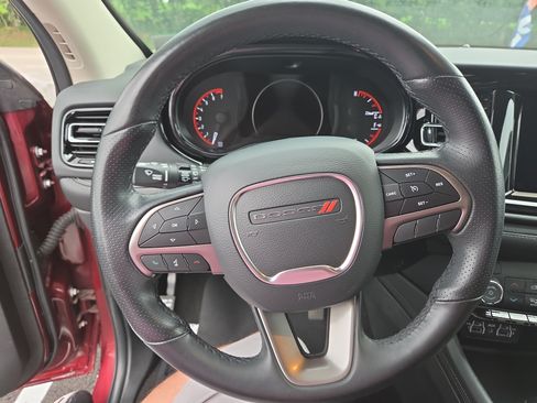 Used 2022 Dodge Durango SXT AWD/4WD image 3