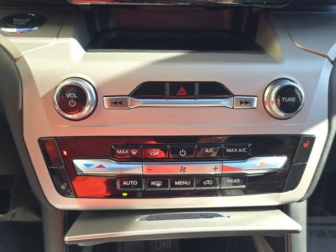 Used 2023 Ford Explorer XLT w/ Equipment Group 202A image 20