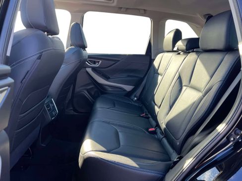 Used 2022 Subaru Forester Limited image 15