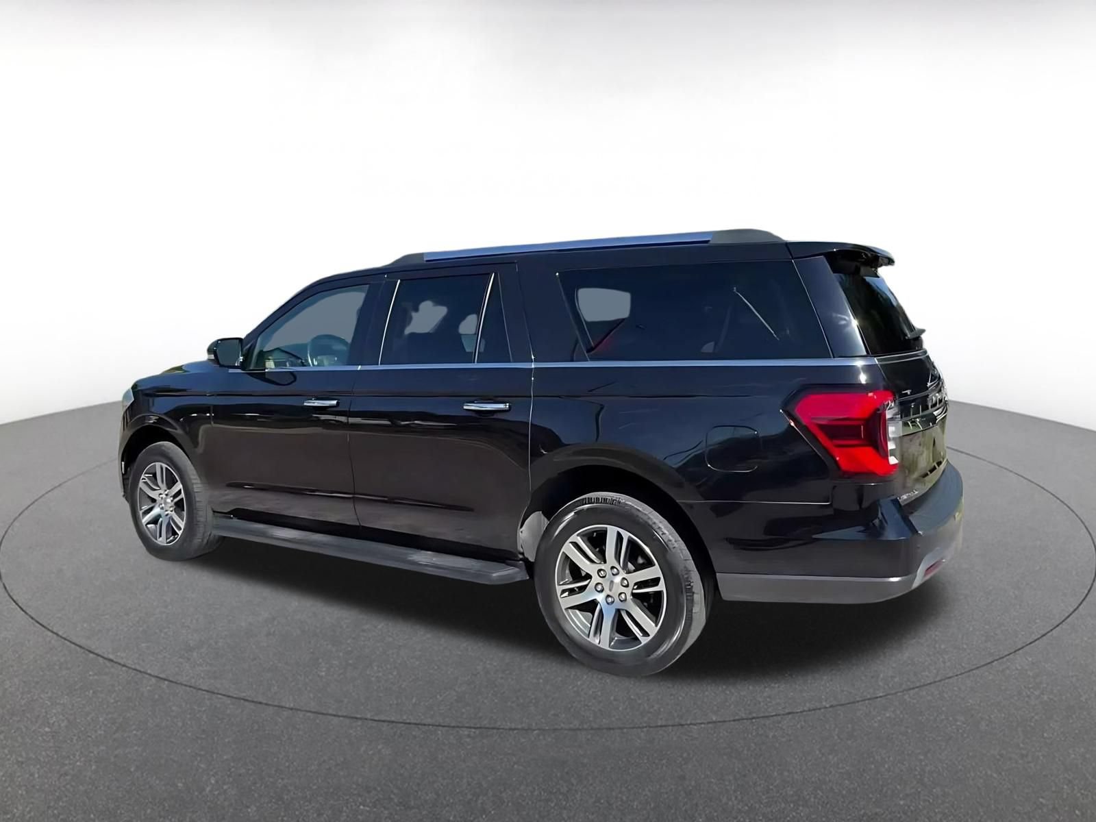 Used 2024 Ford Expedition Max Limited RWD image 8