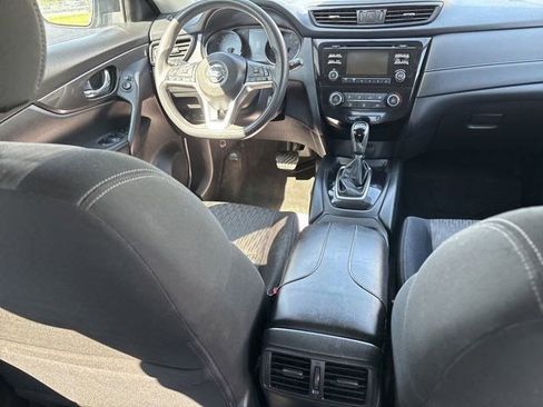 Used 2017 Nissan Rogue S w/ S Appearance Package AWD/4WD image 34