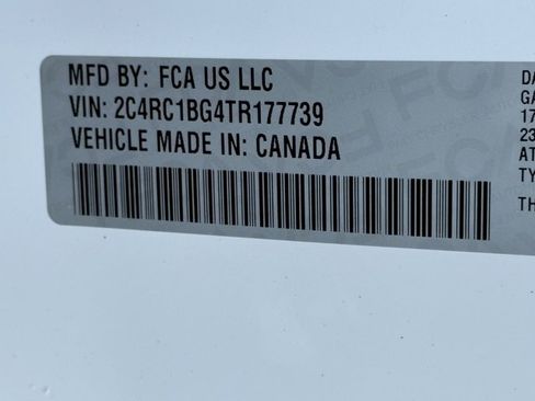 New 2026 Chrysler Pacifica Select image 25