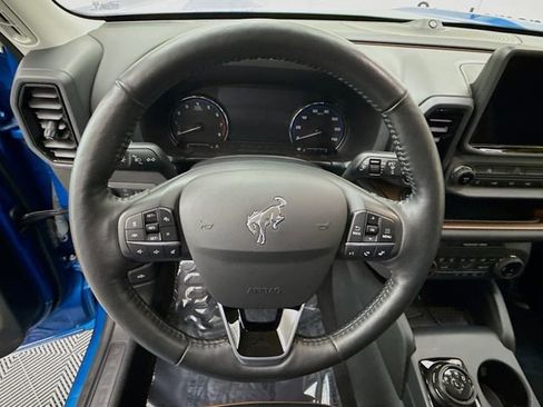 Used 2022 Ford Bronco Sport Outer Banks w/ Tech Package image 11