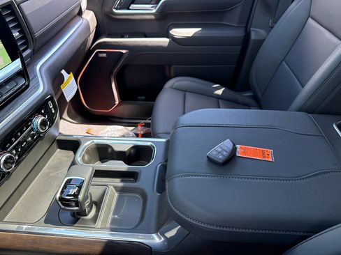 New 2026 GMC Sierra 1500 SLT AWD/4WD image 21