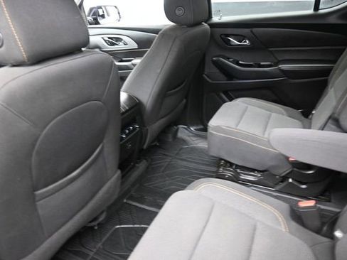 Used 2020 Chevrolet Traverse LT FWD image 24