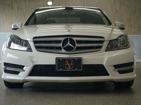 Used 2012 Mercedes-Benz C 300 4MATIC Sedan image 3