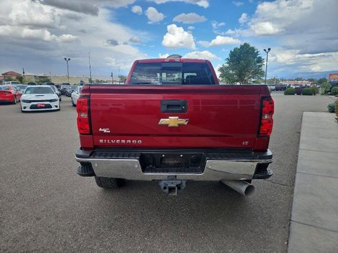 Used 2019 Chevrolet Silverado 2500 LT w/ LT Convenience Package image 4