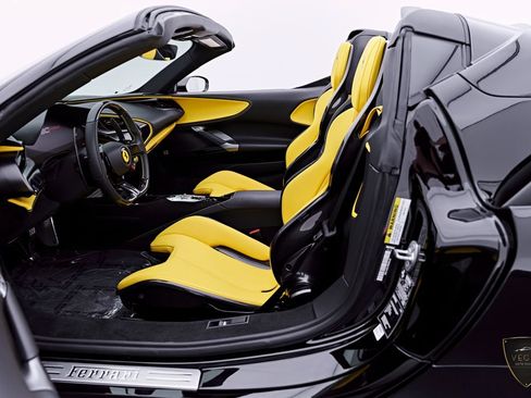 Used 2024 Ferrari SF90 Spider AWD/4WD image 50