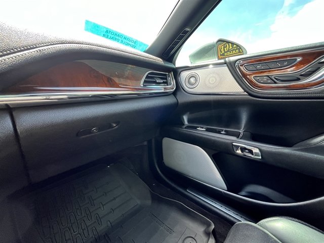 Used 2018 Lincoln Continental Reserve w/ Luxury Package AWD/4WD image 43