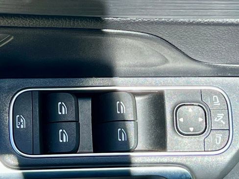 Certified 2023 Mercedes-Benz GLB 250 4MATIC image 35