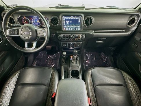 Used 2022 Jeep Wrangler Unlimited Sahara image 12