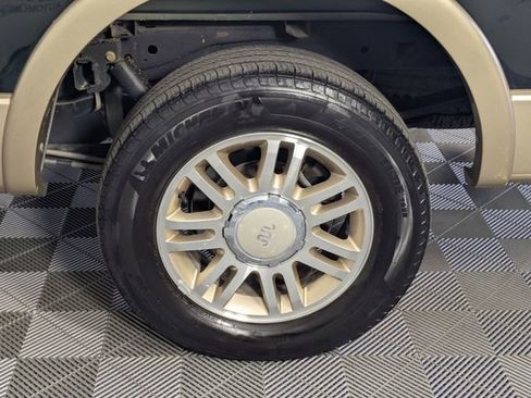 Used 2014 Ford F150 King Ranch w/ King Ranch Luxury Package image 7