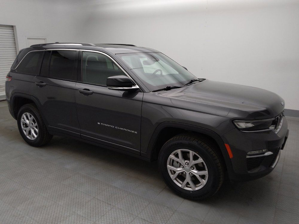 Used 2022 Jeep Grand Cherokee Limited AWD/4WD image 11
