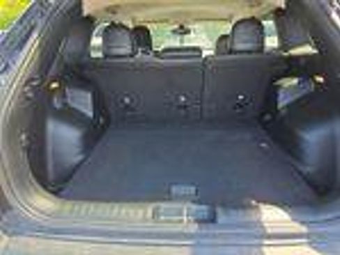 Used 2022 Jeep Cherokee Trailhawk AWD/4WD image 15