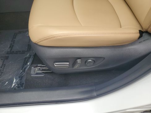 Used 2021 Toyota RAV4 XLE Premium FWD image 23