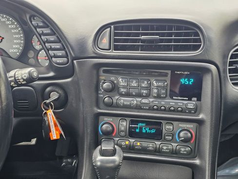 Used 2002 Chevrolet Corvette Convertible w/ Preferred Equipment Group2 image 23