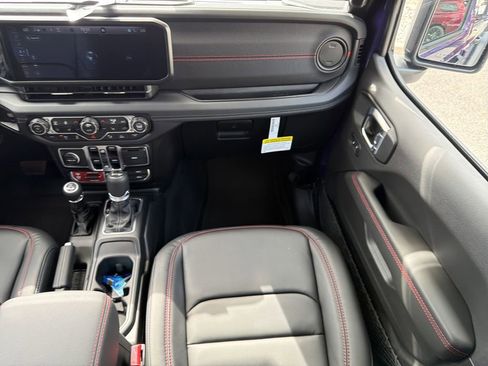 New 2026 Jeep Wrangler Unlimited Rubicon 392 image 17