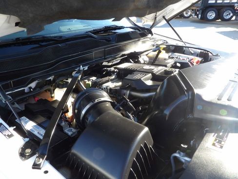 Used 2019 RAM 3500 Tradesman w/ Chrome Appearance Group image 53