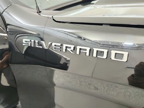 Used 2022 Chevrolet Silverado 1500 LT image 17