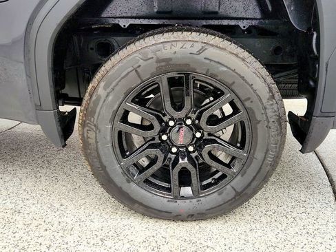 Used 2026 GMC Sierra 1500 Elevation image 9