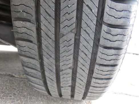 Used 2005 Volvo V50 2.4i image 35