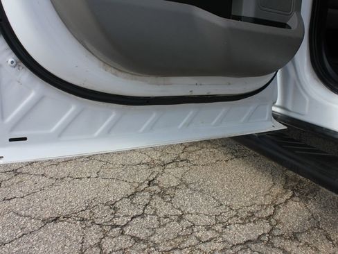 Used 2017 Ford F150 XLT w/ Trailer Tow Package image 46