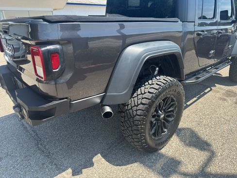 Used 2020 Jeep Gladiator Sport w/ Quick Order Package 24S AWD/4WD image 21