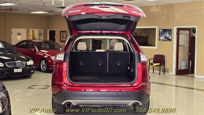 Used 2016 Ford Edge SEL w/ Equipment Group 201A FWD image 10