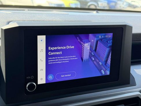 Used 2025 Toyota 4Runner SR5 AWD/4WD image 3