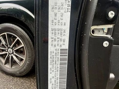 Used 2018 Dodge Journey SE w/ Connectivity Group FWD image 34
