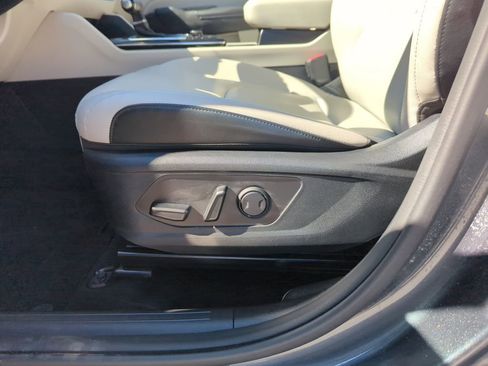 Used 2023 Kia Sportage EX image 13