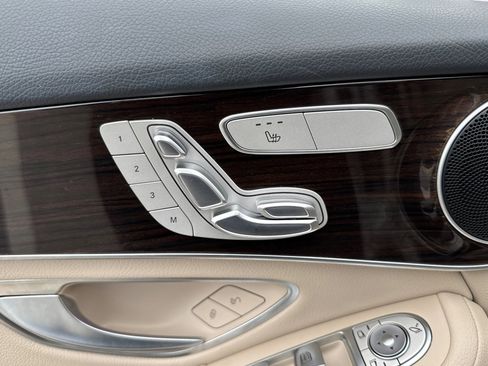 Certified 2022 Mercedes-Benz GLC 300 4MATIC image 19