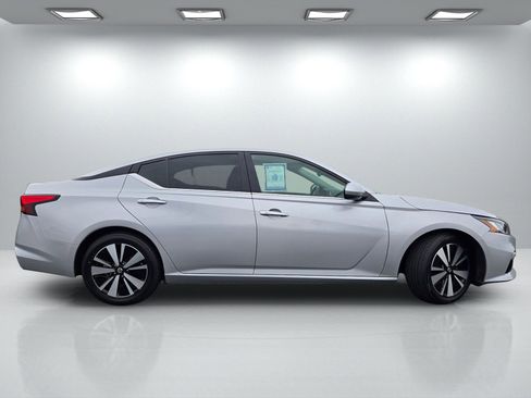 Used 2020 Nissan Altima 2.5 SL image 3