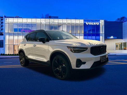 New 2026 Volvo XC40 B5 Ultra w/ Climate Package AWD/4WD image 1