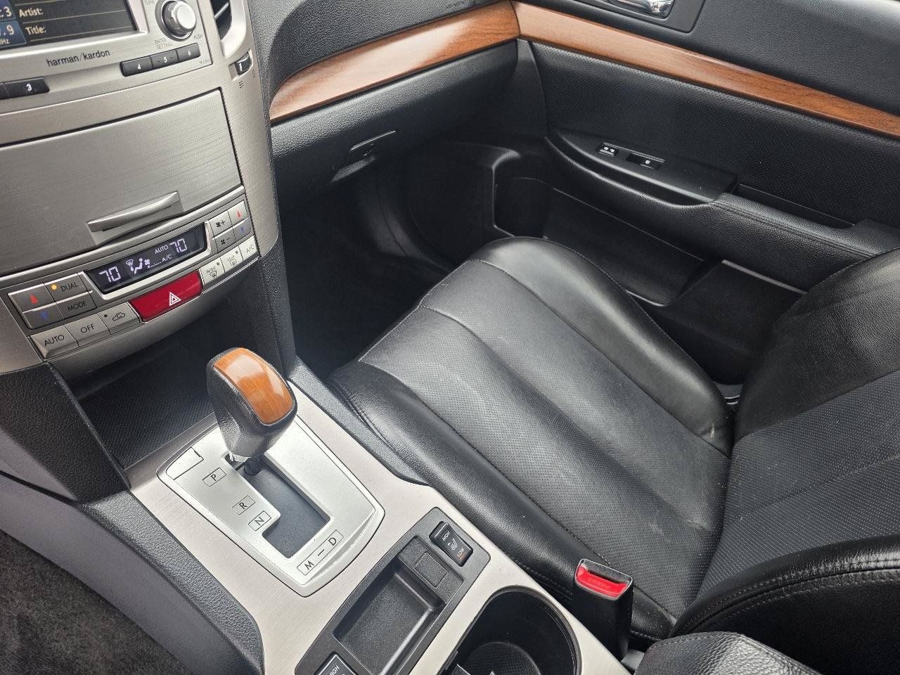 Used 2013 Subaru Outback 2.5i Limited w/ Moonroof Pkg AWD/4WD image 16
