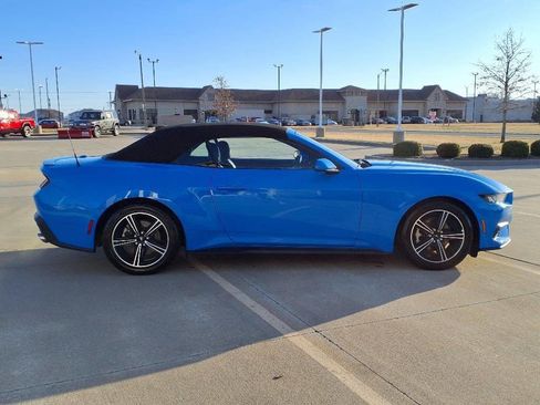 Used 2024 Ford Mustang Premium image 7