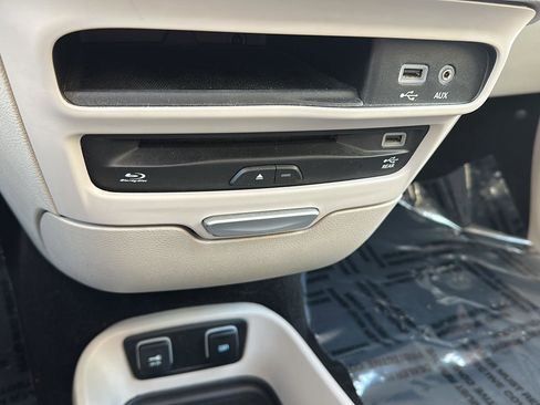 Used 2017 Chrysler Pacifica Touring-L Plus w/ Advanced Safetytec Group image 33