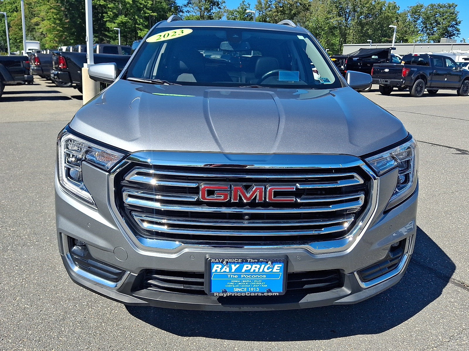 Certified 2023 GMC Terrain SLT w/ Tech Package AWD/4WD image 2