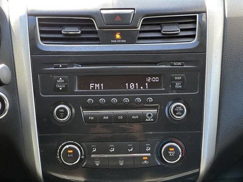 Used 2015 Nissan Altima 2.5 S w/ Power Driver Seat Package FWD image 9
