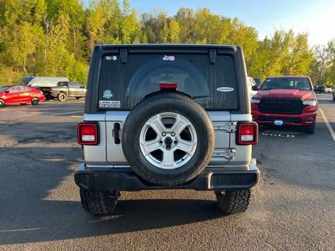 Used 2021 Jeep Wrangler Unlimited Sport AWD/4WD image 5