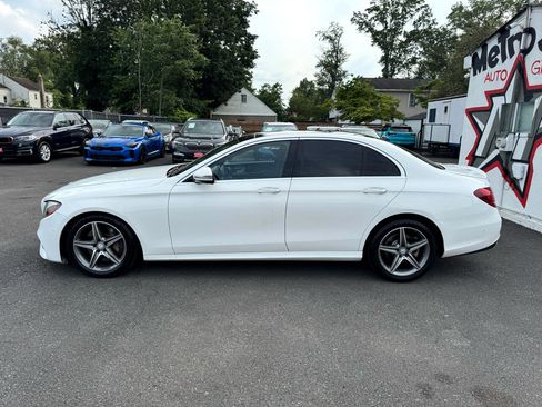 Used 2017 Mercedes-Benz E 300 4MATIC image 8