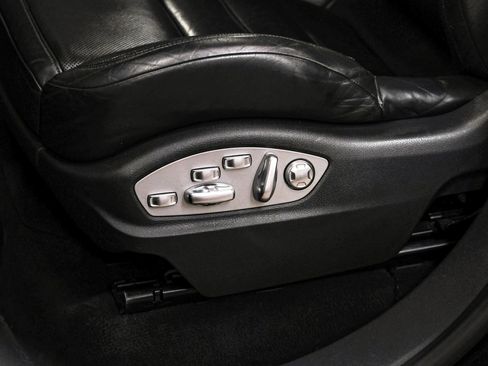 Used 2014 Porsche Cayenne Turbo S AWD/4WD image 37