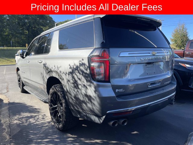 Used 2021 Chevrolet Suburban Premier w/ Premium Package AWD/4WD image 4