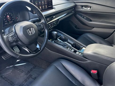 Used 2025 Honda Accord Sport image 4