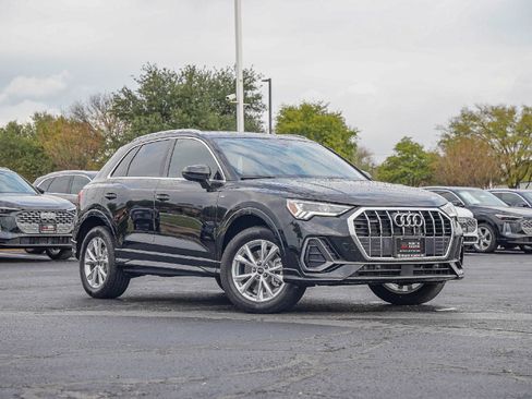 Certified 2025 Audi Q3 2.0T Premium Plus w/ Premium Plus Package image 1